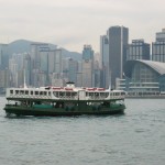 香港島への渡し船 (片道-下層1.7$・上層2.2$) 香港島への渡し船 (片道-下層1.7$・上層2.2$)